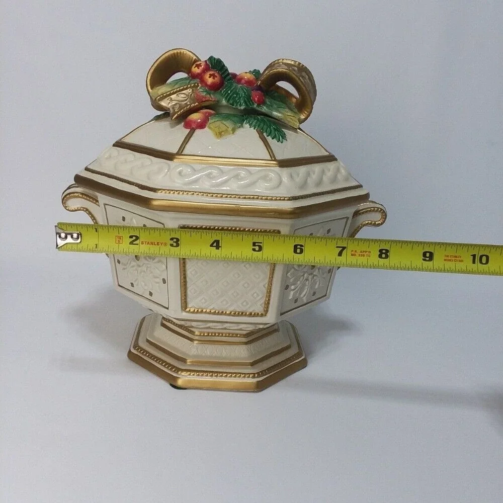 Fitz and Floyd Soup Tureen Snowy Woods Covered Dish Holiday Decor Octagon‎
